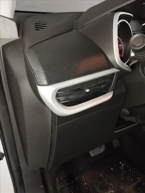 CHEVROLET Tracker 1.0 12V 4P FLEX TURBO AUTOM�TICO, Foto 9