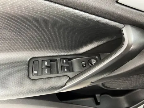 CHEVROLET Tracker 1.0 12V 4P FLEX TURBO AUTOMÁTICO, Foto 11