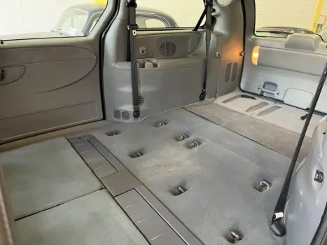 CHRYSLER Grand Caravan 3.3 V6 12V 4P LIMITED AUTOMÁTICO, Foto 13 CHRYSLER Grand Caravan 3.3 V6 12V 4P LIMITED AUTOMÁTICO, Foto 13