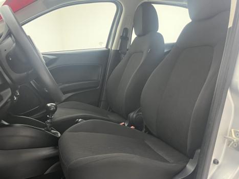FIAT Cronos 1.3 4P FLEX, Foto 17