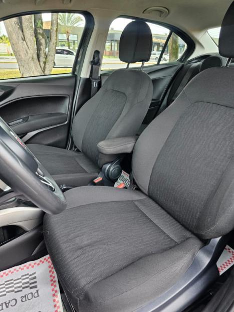 FIAT Cronos 1.3 4P FLEX, Foto 3