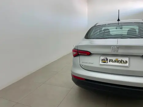 FIAT Cronos 1.3 4P FLEX DRIVE AUTOM�TICO CVT, Foto 7