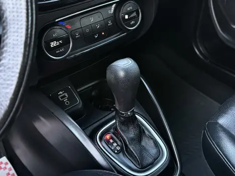 FIAT Cronos 1.8 4P FLEX PRECISION, Foto 6