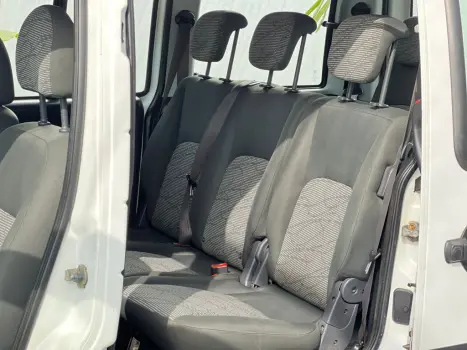 FIAT Doblo 1.8 16V 4P FLEX ESSENCE 7 LUGARES, Foto 17