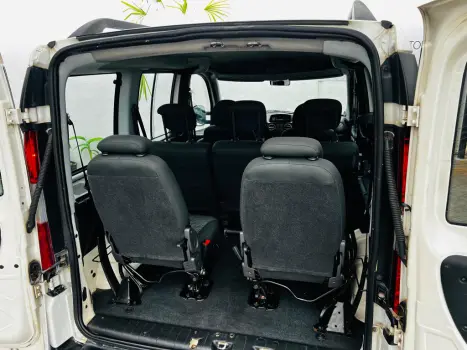 FIAT Doblo 1.8 16V 4P FLEX ESSENCE 7 LUGARES, Foto 19