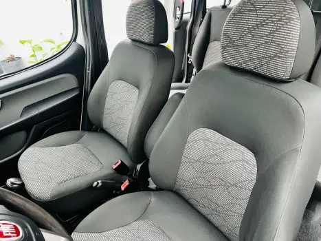 FIAT Doblo 1.8 16V 4P FLEX ESSENCE 7 LUGARES, Foto 24