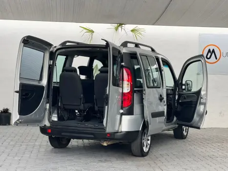 FIAT Doblo 1.8 16V 4P FLEX ESSENCE 7 LUGARES, Foto 5