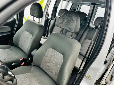 FIAT Doblo 1.8 16V 4P FLEX ESSENCE 7 LUGARES, Foto 19