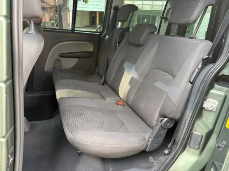 FIAT Doblo 1.8 16V 4P FLEX ADVENTURE, Foto 7
