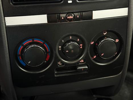 FIAT Idea 1.6 16V 4P ESSENCE FLEX, Foto 10