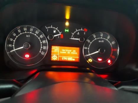 FIAT Linea 1.8 16V 4P FLEX ESSENCE, Foto 7