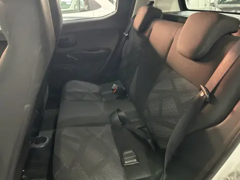 FIAT Mobi 1.0 4P FLEX EVO LIKE, Foto 8 FIAT Mobi 1.0 4P FLEX EVO LIKE, Foto 8