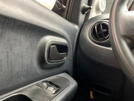 FIAT Mobi 1.0 4P FLEX DRIVE FIRE FLY, Foto 10