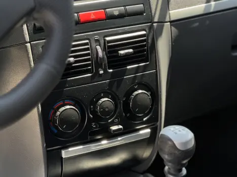 FIAT Palio 1.4 4P FLEX ELX, Foto 4