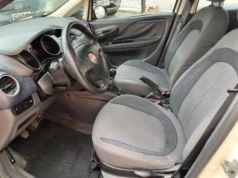 FIAT Punto 1.4 4P ATTRACTIVE FLEX, Foto 6