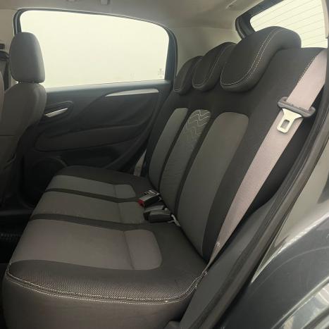 FIAT Punto 1.6 16V 4P FLEX ESSENCE DUALOGIC AUTOMATIZADO, Foto 9