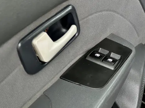 FIAT Strada 1.8 16V FLEX ADVENTURE CABINE ESTENDIDA, Foto 11