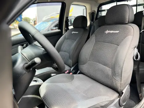 FIAT Strada 1.8 16V FLEX ADVENTURE CABINE ESTENDIDA DUALOGIC AUTOMATIZADO, Foto 11