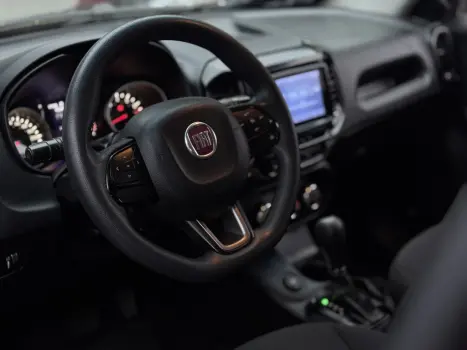 FIAT Toro 1.8 16V 4P ENDURANCE AUTOM�TICO, Foto 2