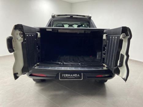 FIAT Toro 2.0 16V 4P VOLCANO 4WD TURBO DIESEL AUTOMTICO, Foto 13