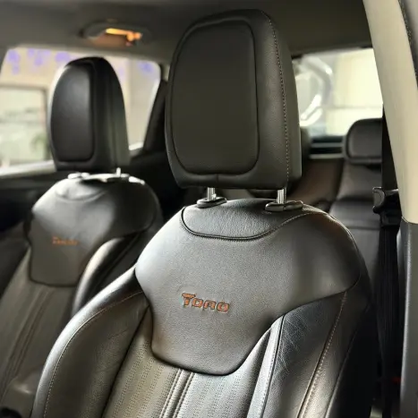 FIAT Toro 2.0 16V 4P VOLCANO 4WD TURBO DIESEL AUTOMTICO, Foto 9