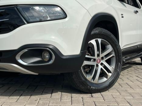 FIAT Toro 2.0 16V 4P VOLCANO 4WD TURBO DIESEL AUTOM�TICO, Foto 5
