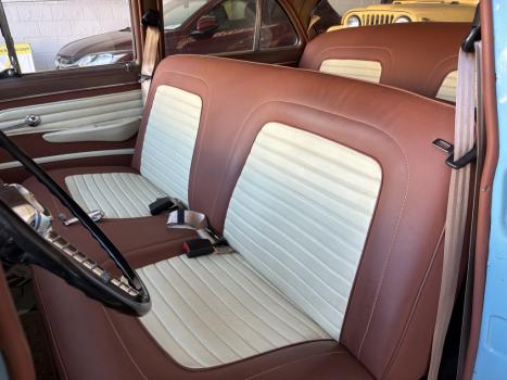 FORD Custom 3.9 V8 DELUXE TUDOR, Foto 4