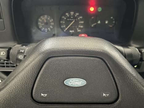 FORD Escort 1.6 GL, Foto 4