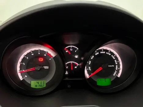 FORD Fiesta Hatch 1.6 4P ROCAM FLEX, Foto 13