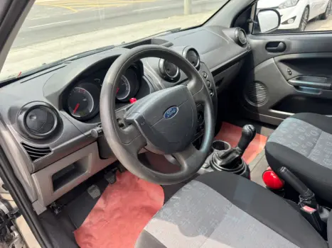 FORD Fiesta Hatch 1.0 4P, Foto 8