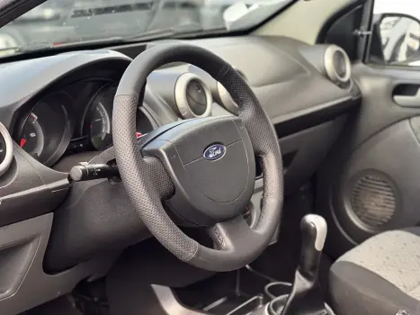 FORD Fiesta Hatch 1.6 4P, Foto 9