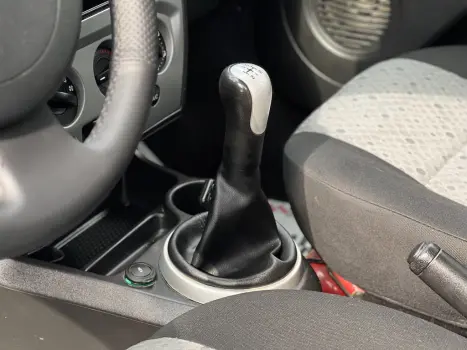 FORD Fiesta Hatch 1.6 4P, Foto 10