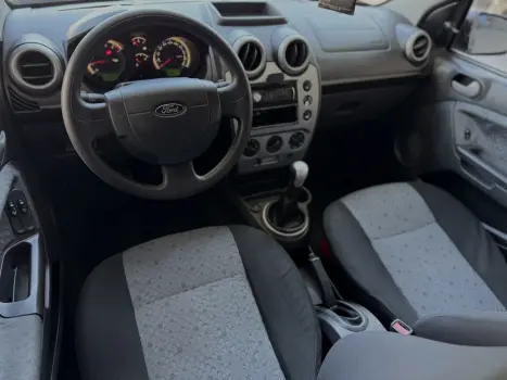 FORD Fiesta Hatch 1.6 4P FLEX, Foto 9