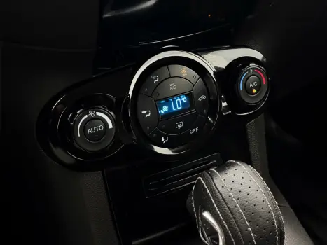 FORD Fiesta Hatch 1.6 16V 4P TITANIUM FLEX, Foto 13