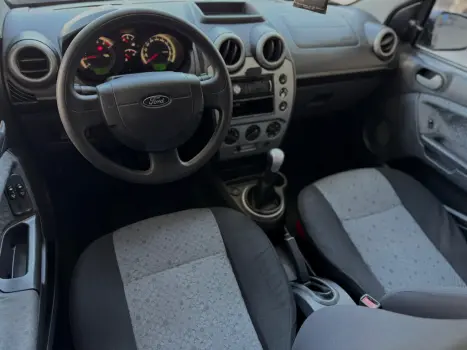 FORD Fiesta Hatch 1.6 4P, Foto 11