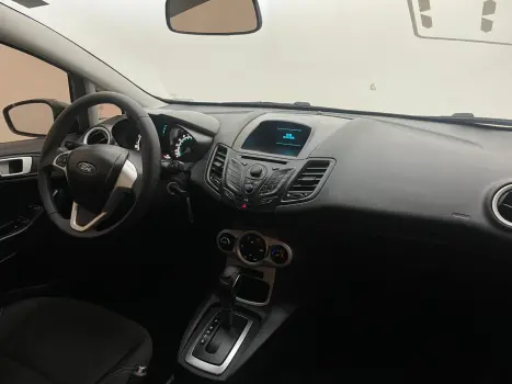 FORD Fiesta Hatch 1.6 16V 4P FLEX SEL POWERSHIFT AUTOM�TICO, Foto 13