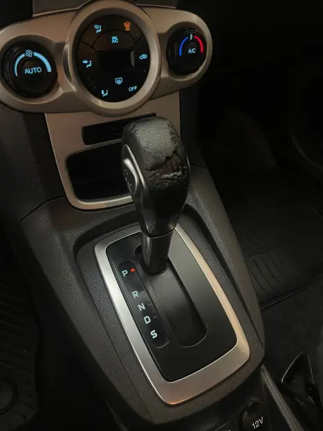 FORD Fiesta Hatch 1.6 16V 4P FLEX SEL POWERSHIFT AUTOM�TICO, Foto 16
