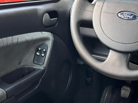 FORD Fiesta Hatch 1.0 4P GL CLASS, Foto 2
