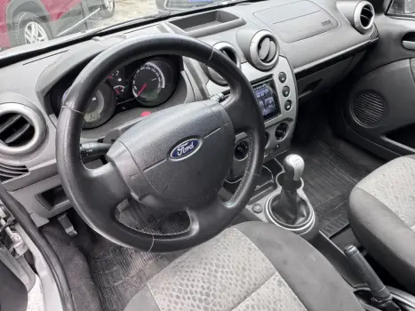 FORD Fiesta Hatch 1.6 4P ROCAM FLEX, Foto 8