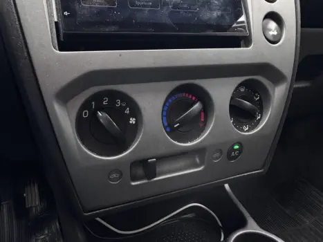 FORD Fiesta Hatch 1.6 4P ROCAM FLEX, Foto 11