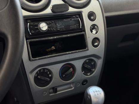 FORD Fiesta Hatch 1.6 4P, Foto 4