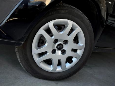 FORD Fiesta Hatch 1.6 4P, Foto 8