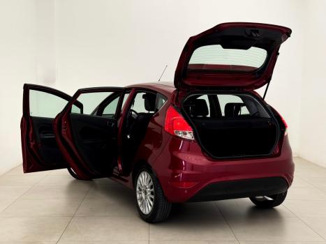 FORD Fiesta Hatch 1.6 16V 4P FLEX TITANIUM POWERSHIFT AUTOM�TICO, Foto 7