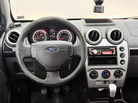 FORD Fiesta Hatch 1.6, Foto 13