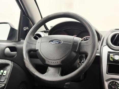 FORD Fiesta Hatch 1.6, Foto 14