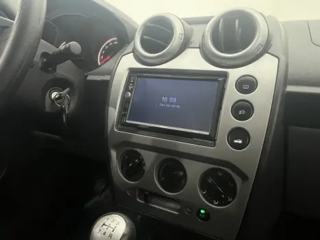 FORD Fiesta Sedan 1.6 4P ROCAM FLEX, Foto 10