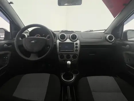 FORD Fiesta Sedan 1.6 4P ROCAM FLEX, Foto 17