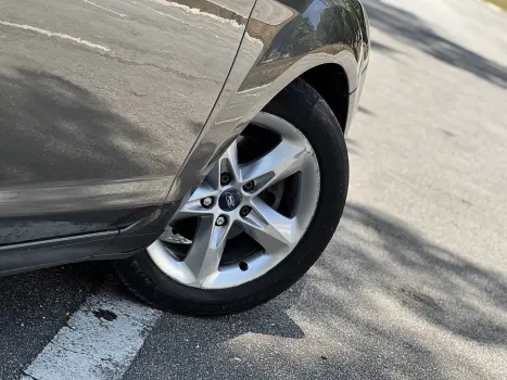 FORD Focus Hatch 1.6 4P, Foto 13