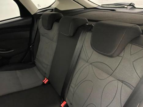 FORD Focus Hatch 1.6 16V 4P FLEX S, Foto 10