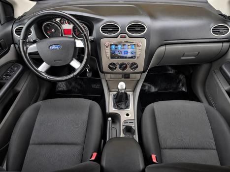 FORD Focus Hatch 1.6 16V 4P SE PLUS FLEX, Foto 5
